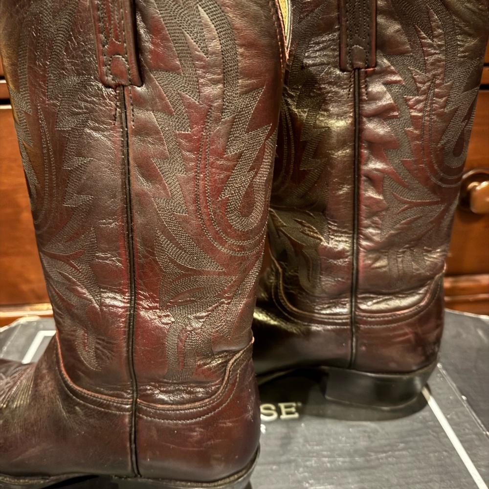 Lucchese Women’s Cherry Brown Western Boots - Picture 4 of 7